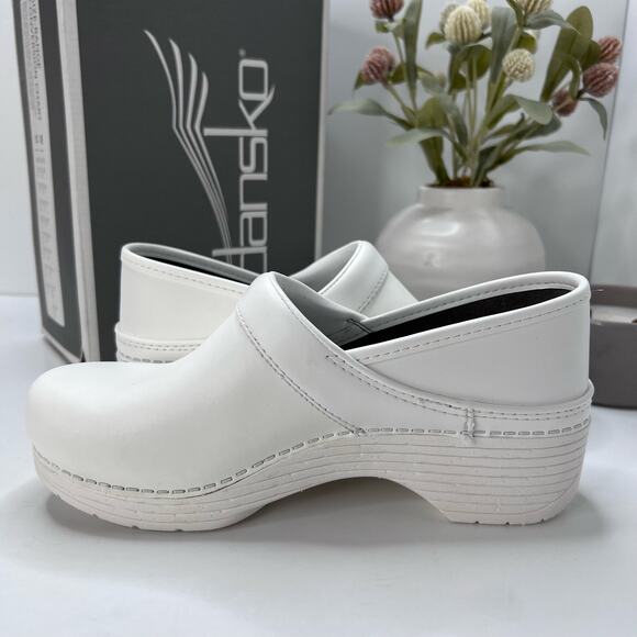 Dansko LT Pro Clog White Box Nursing Shoe Women 38/7.5 NWB Lightweight Comfort - Picture 6 of 11